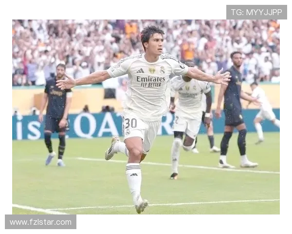 皇马青训16岁天才中场崛起 皇马青训16岁天才中场崛起